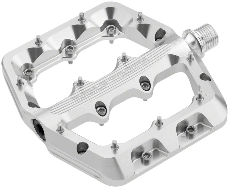 Load image into Gallery viewer, Wolf Tooth Waveform Pedals - Silver, Small