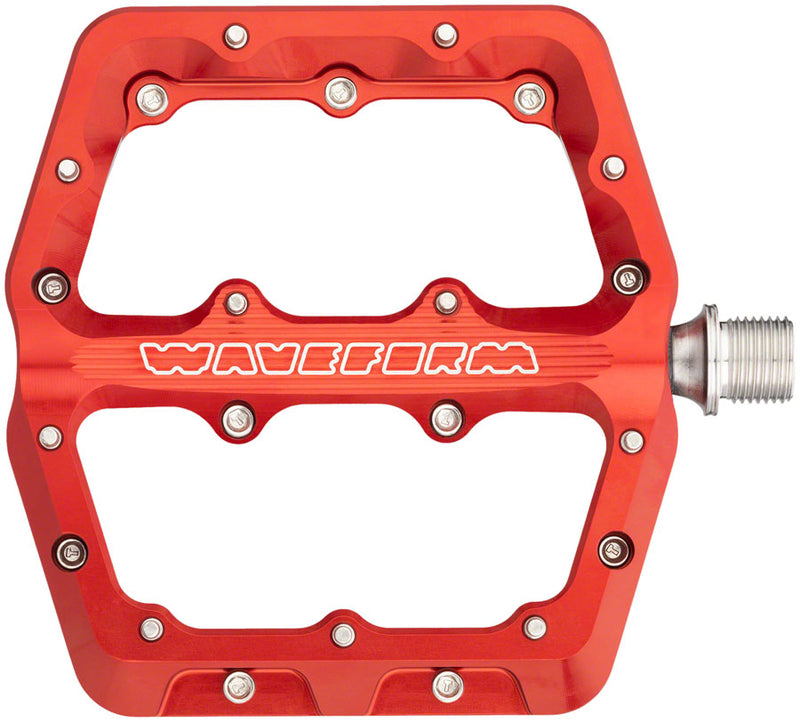Load image into Gallery viewer, Wolf Tooth Waveform Pedals - Red, Large