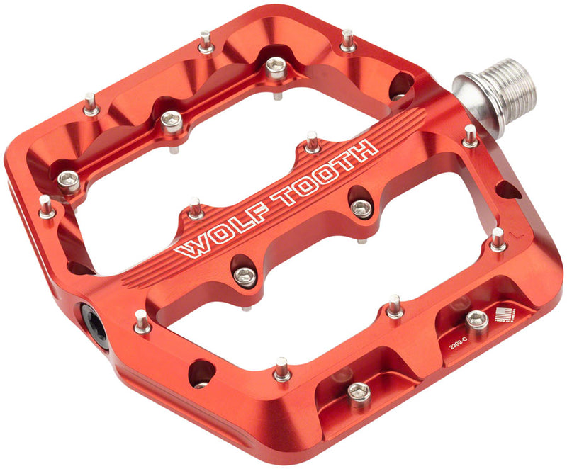 Load image into Gallery viewer, Wolf Tooth Waveform Pedals - Red, Small