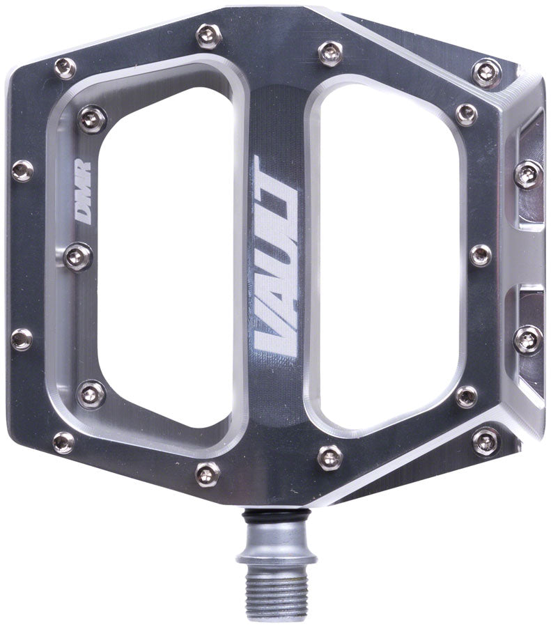 Load image into Gallery viewer, DMR Vault pedals, 9/16" - full silver
