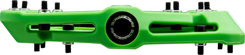 Load image into Gallery viewer, Race Face Chester Composite Platform Pedal: 9/16 Green

