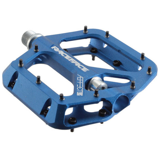 Race Face Aeffect Platform Pedal: 9/16 Blue
